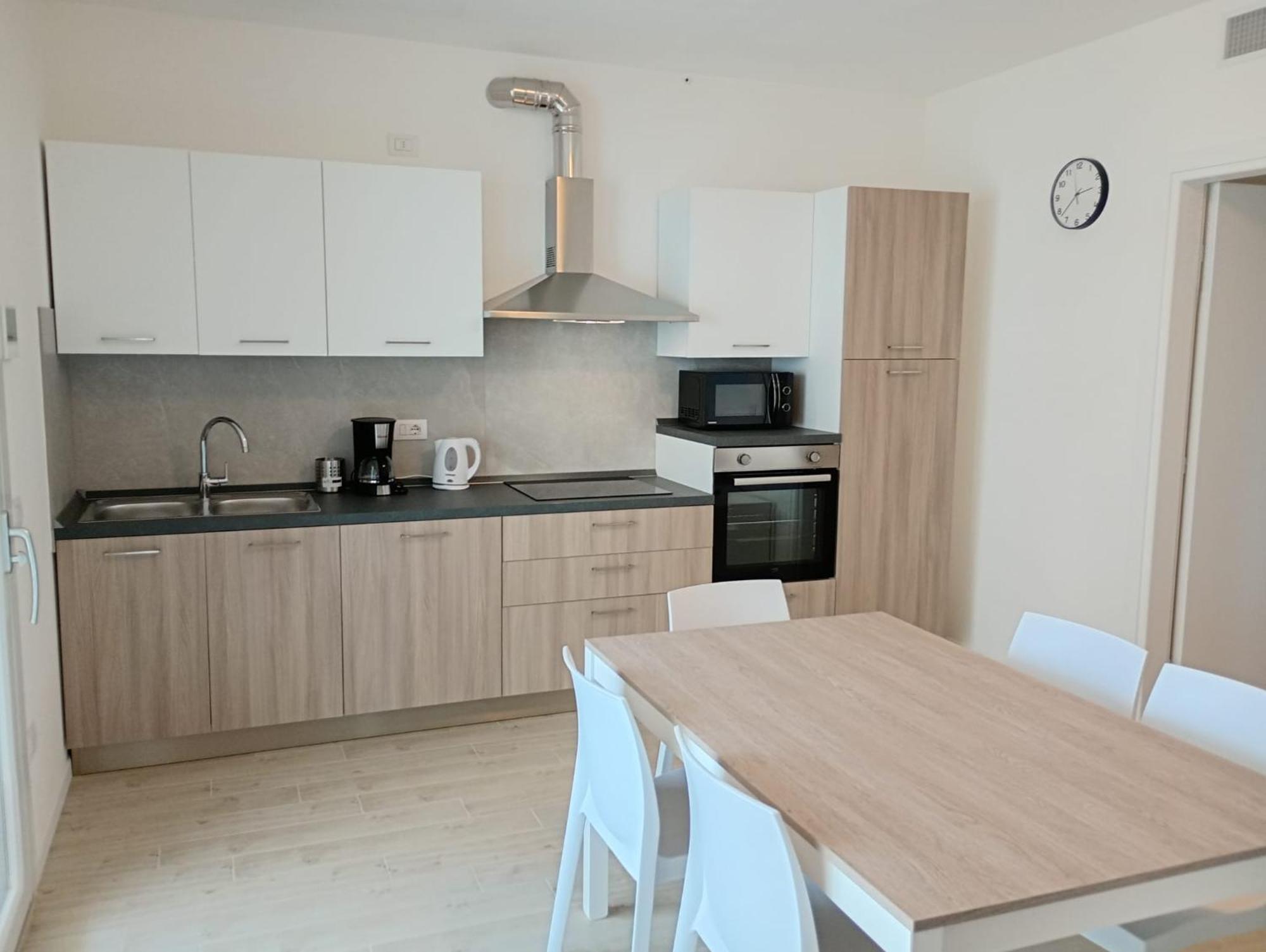 Apartment Florinas Con Piscina - Family