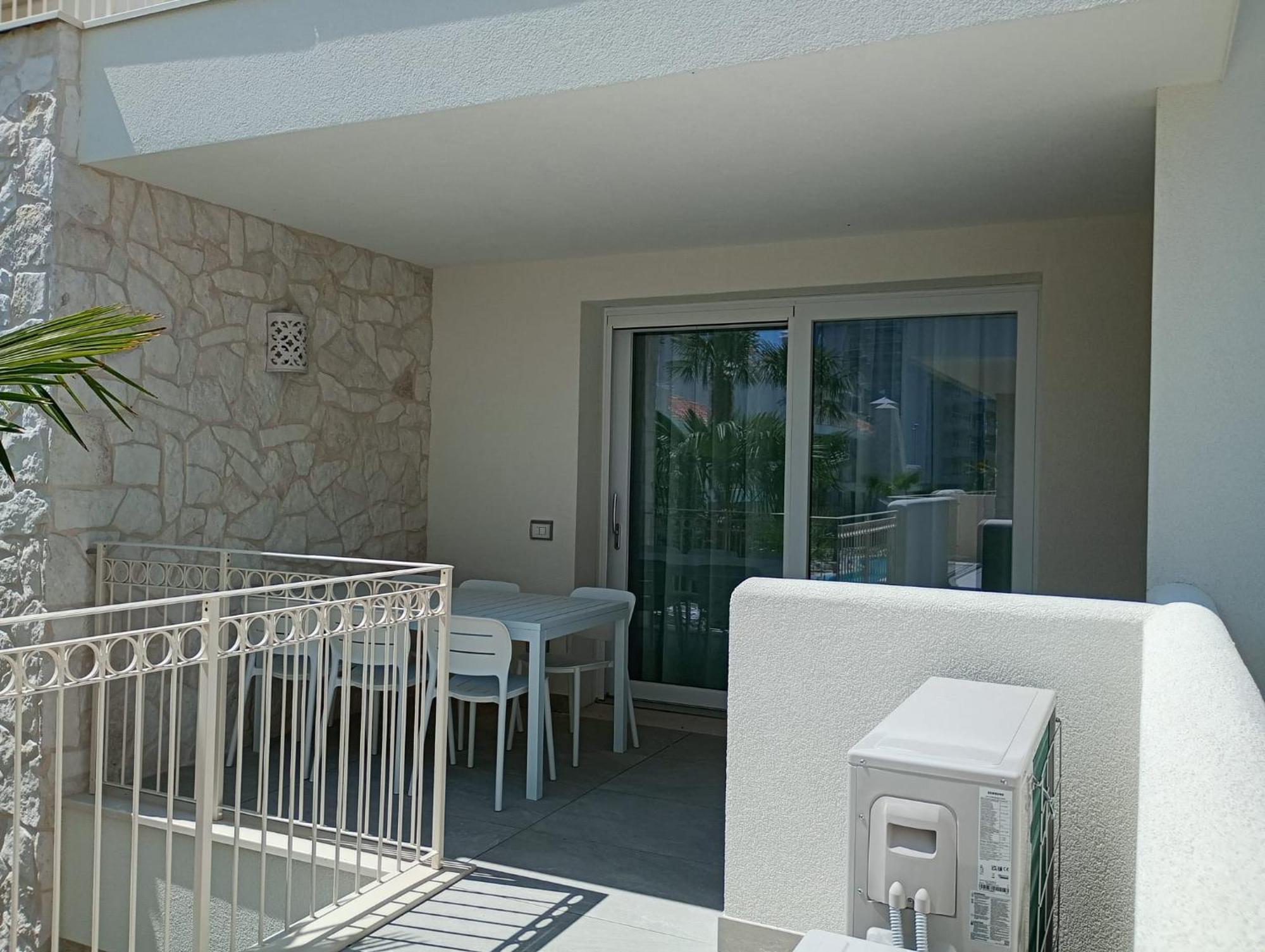 Florinas Con Piscina - Family Apartment